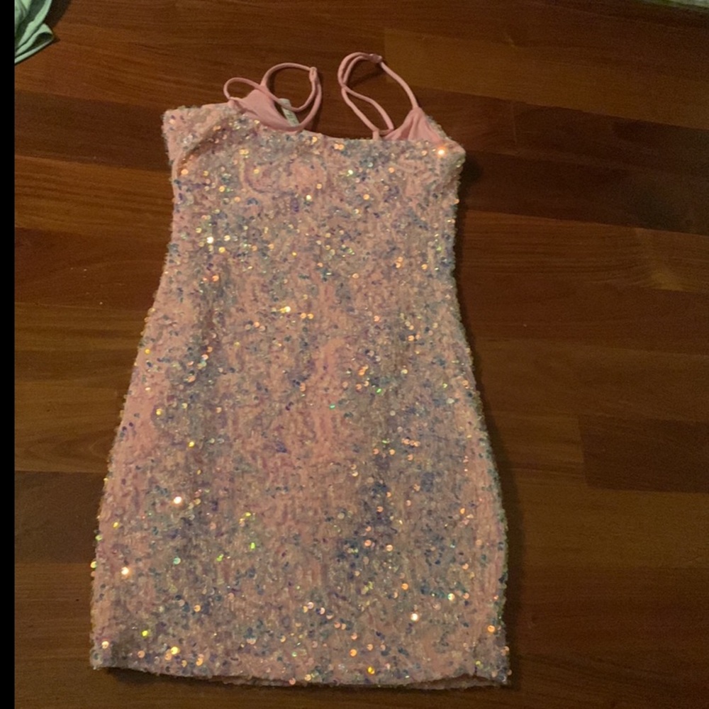 Xs Pink tight dress Lucy in the sky
